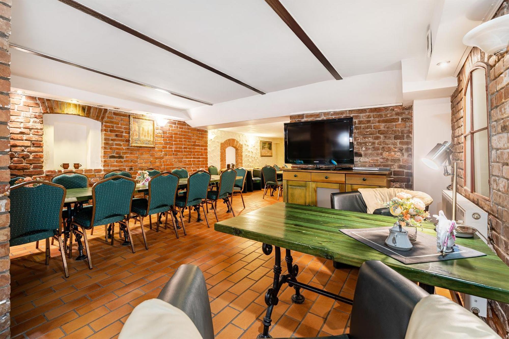 Hotel Pod Zamkiem Olsztyn  Dış mekan fotoğraf